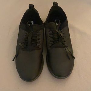 Women’s All Black Option Clove Nursing Shoe 10.5